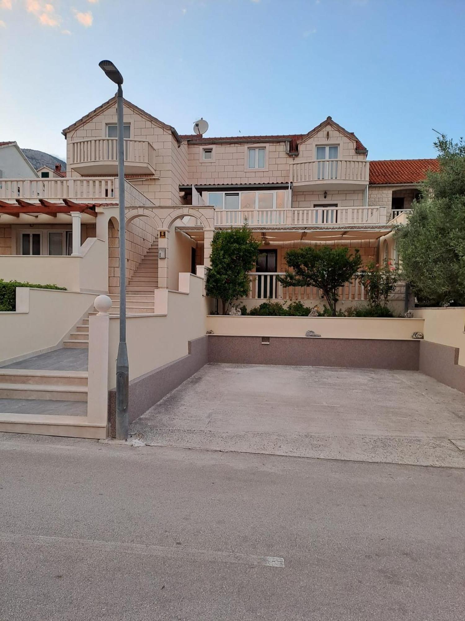 Apartments Jerica Bol Exterior foto